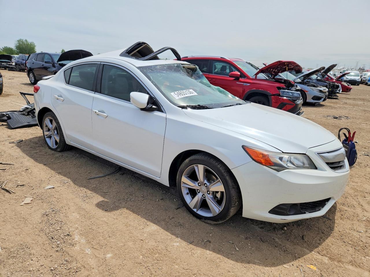 19VDE1F71DE003914 2013 ACURA ILX photo no. 4