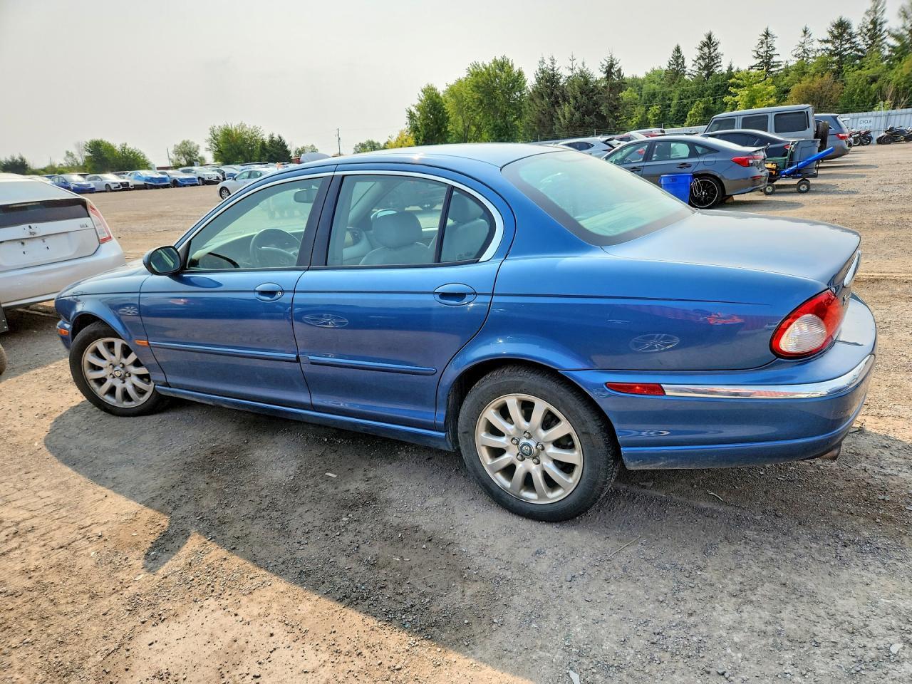 SAJGA51DX3XC94940 2003 JAGUAR X-TYPE photo no. 2