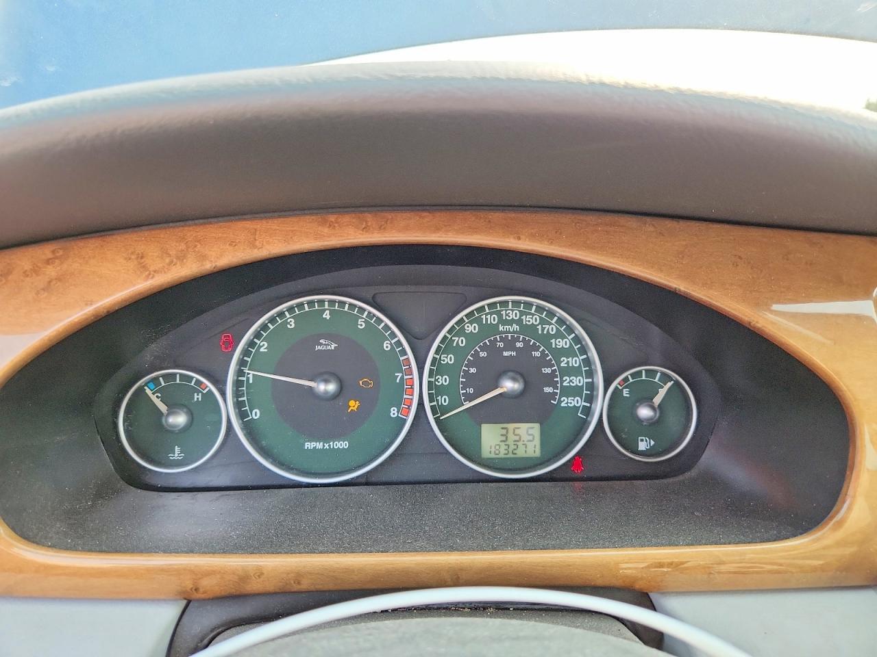 SAJGA51DX3XC94940 2003 JAGUAR X-TYPE photo no. 9