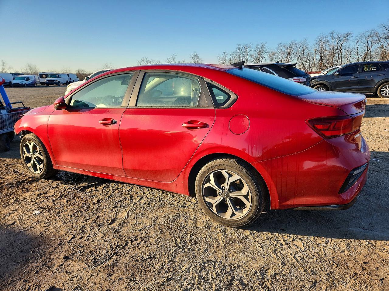 2020 KIA FORTE LXS — Фото 2 из 12