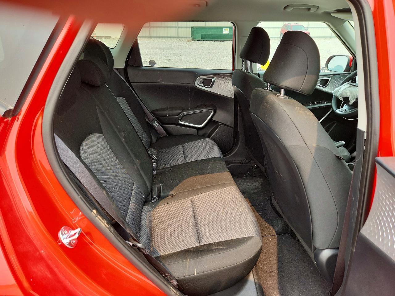 2025 KIA SOUL LX — Фото 11 из 14