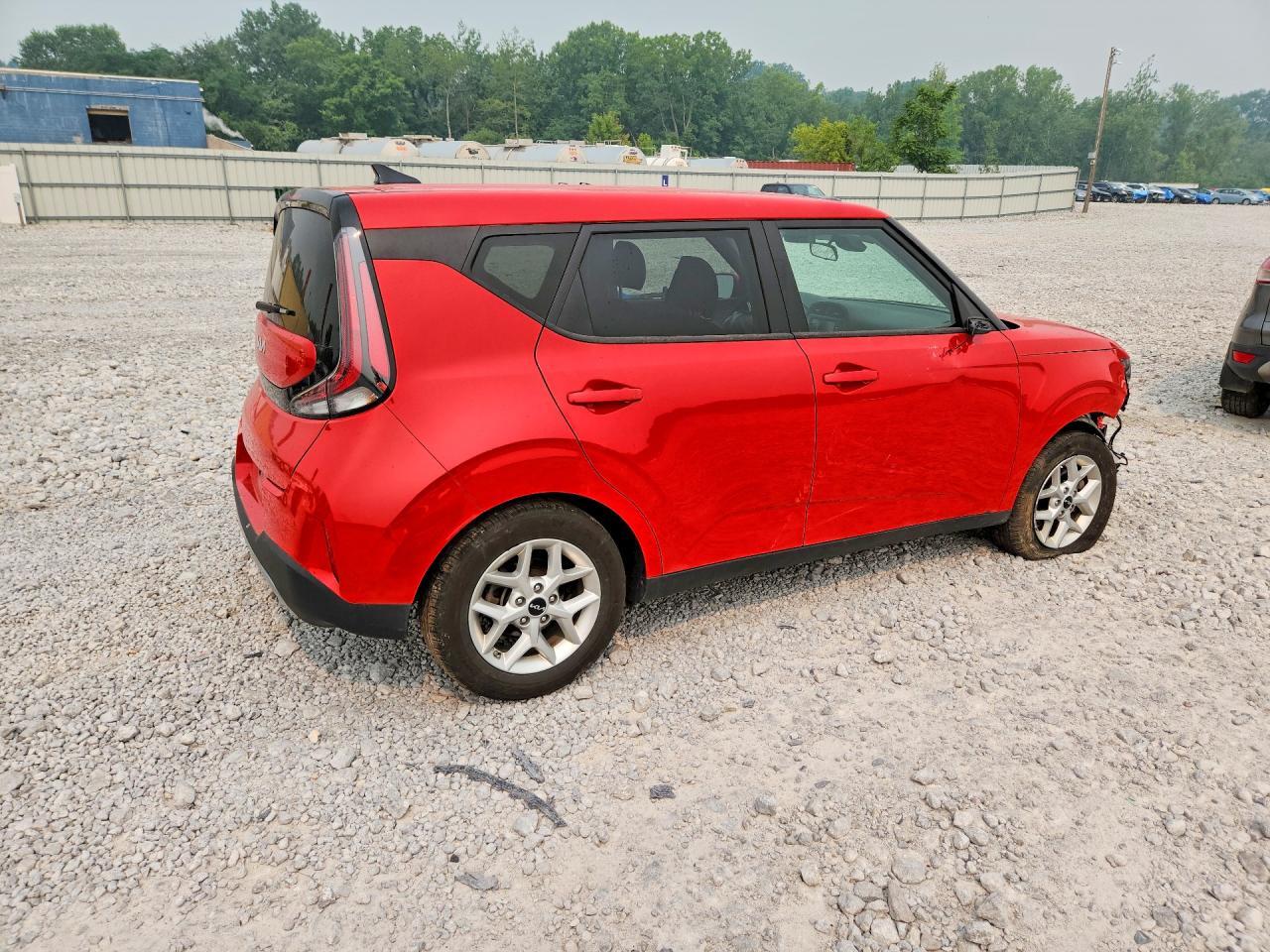 2025 KIA SOUL LX — Фото 3 из 14
