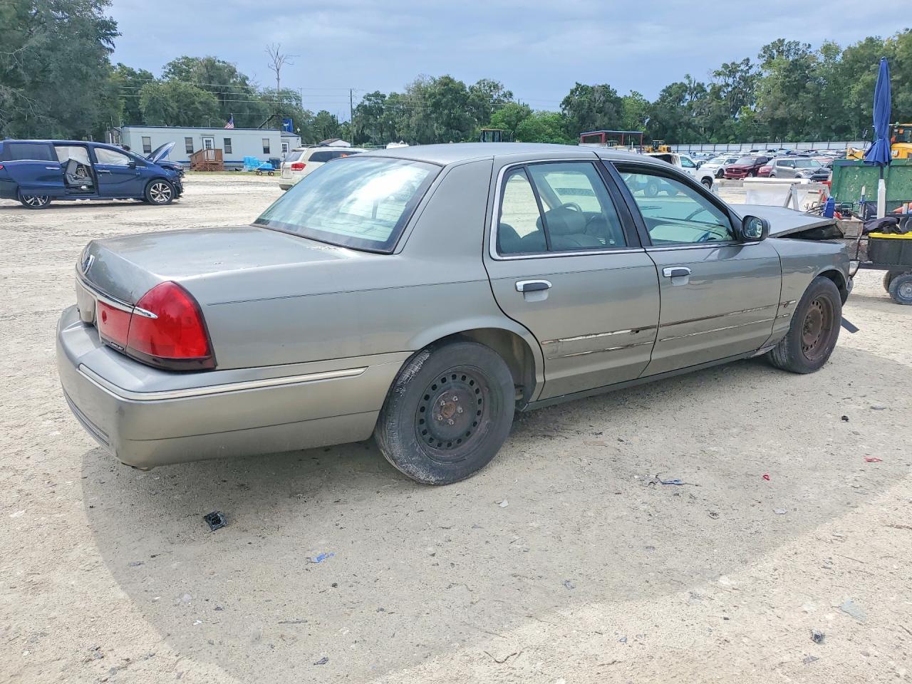 2002 MERCURY GRAND MARQUIS GS — Фото 3 из 13