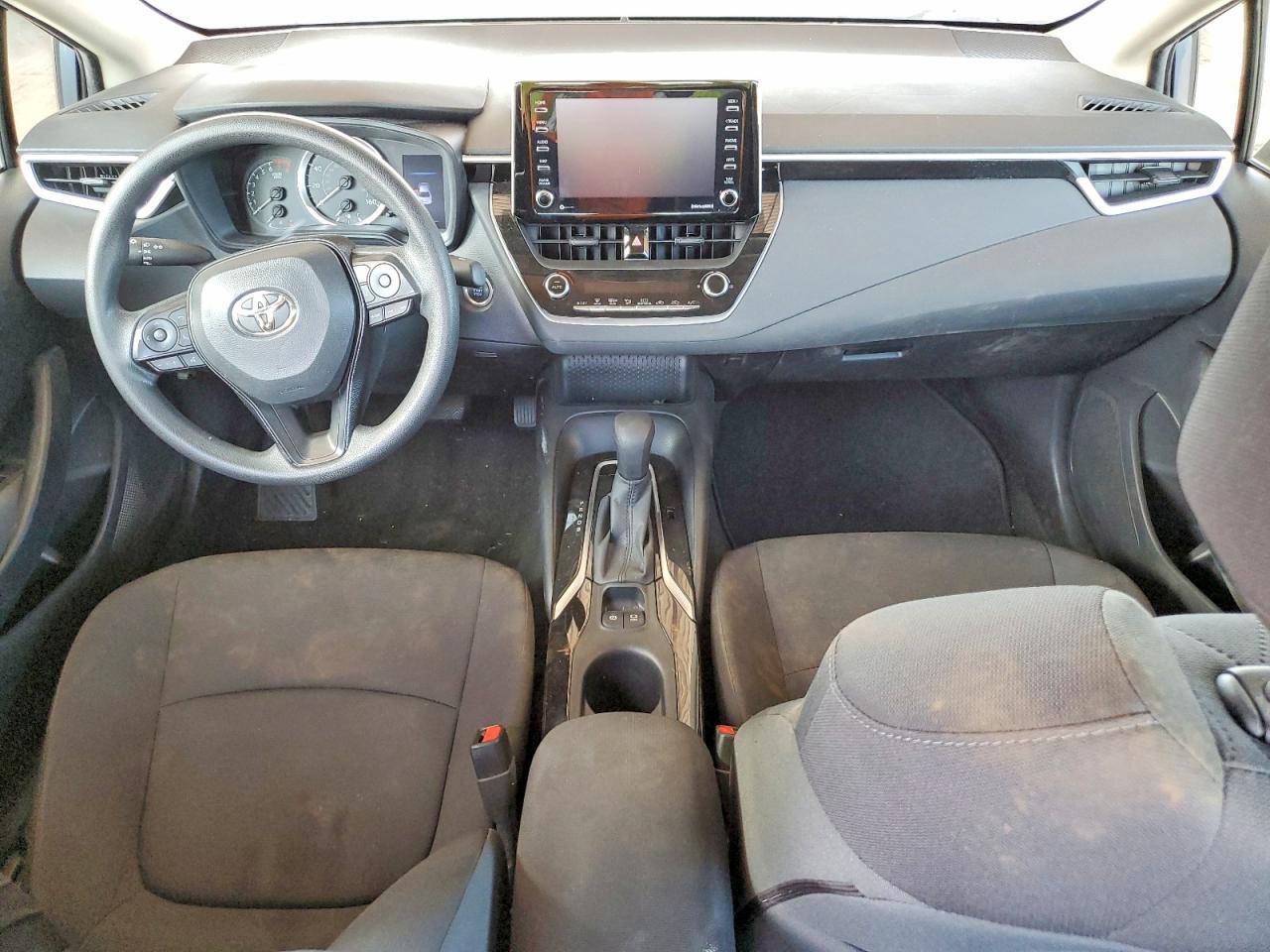 2021 TOYOTA COROLLA LE — Фото 8 из 13
