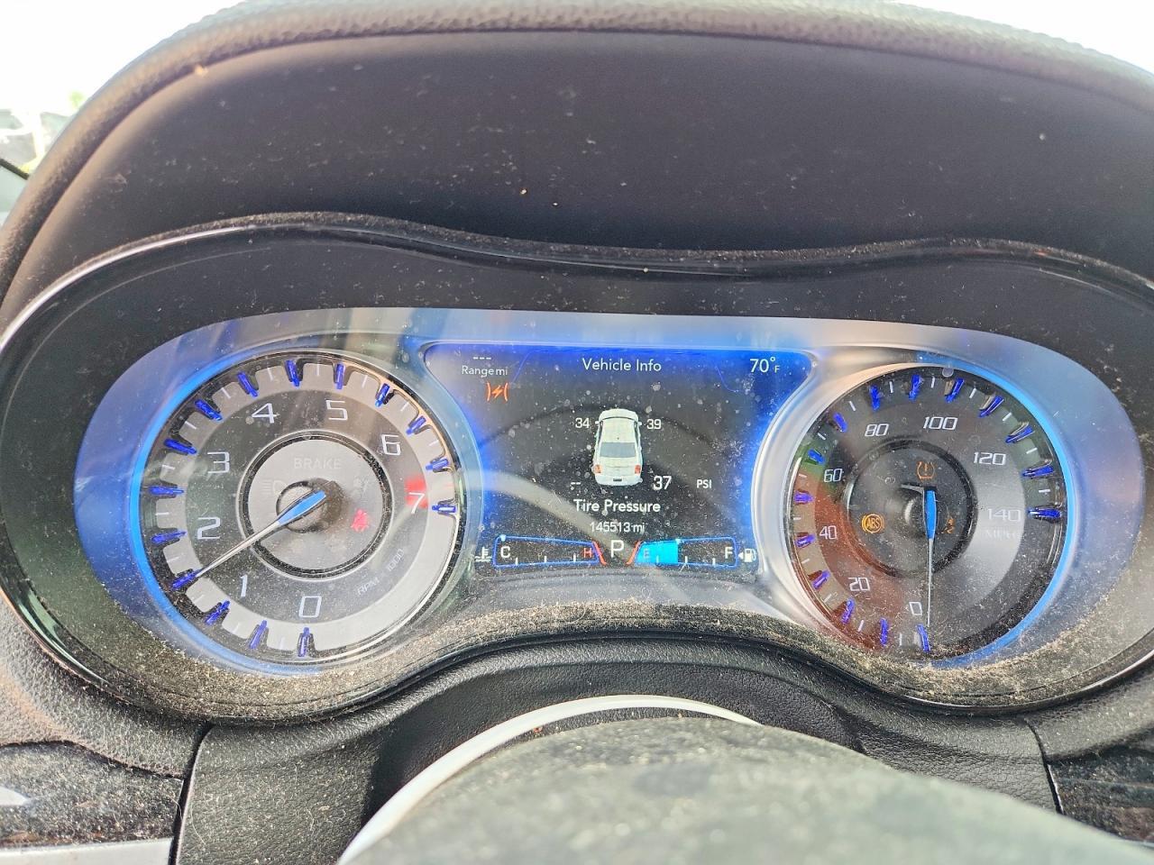 2C3CCAGG9HH637588 2017 CHRYSLER 300 photo no. 9