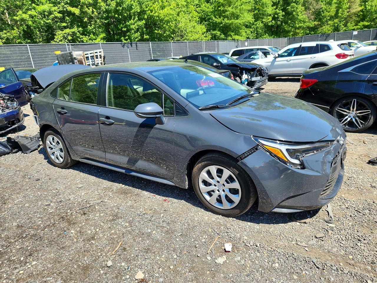 2025 TOYOTA COROLLA HYBRID LE — Фото 4 из 12