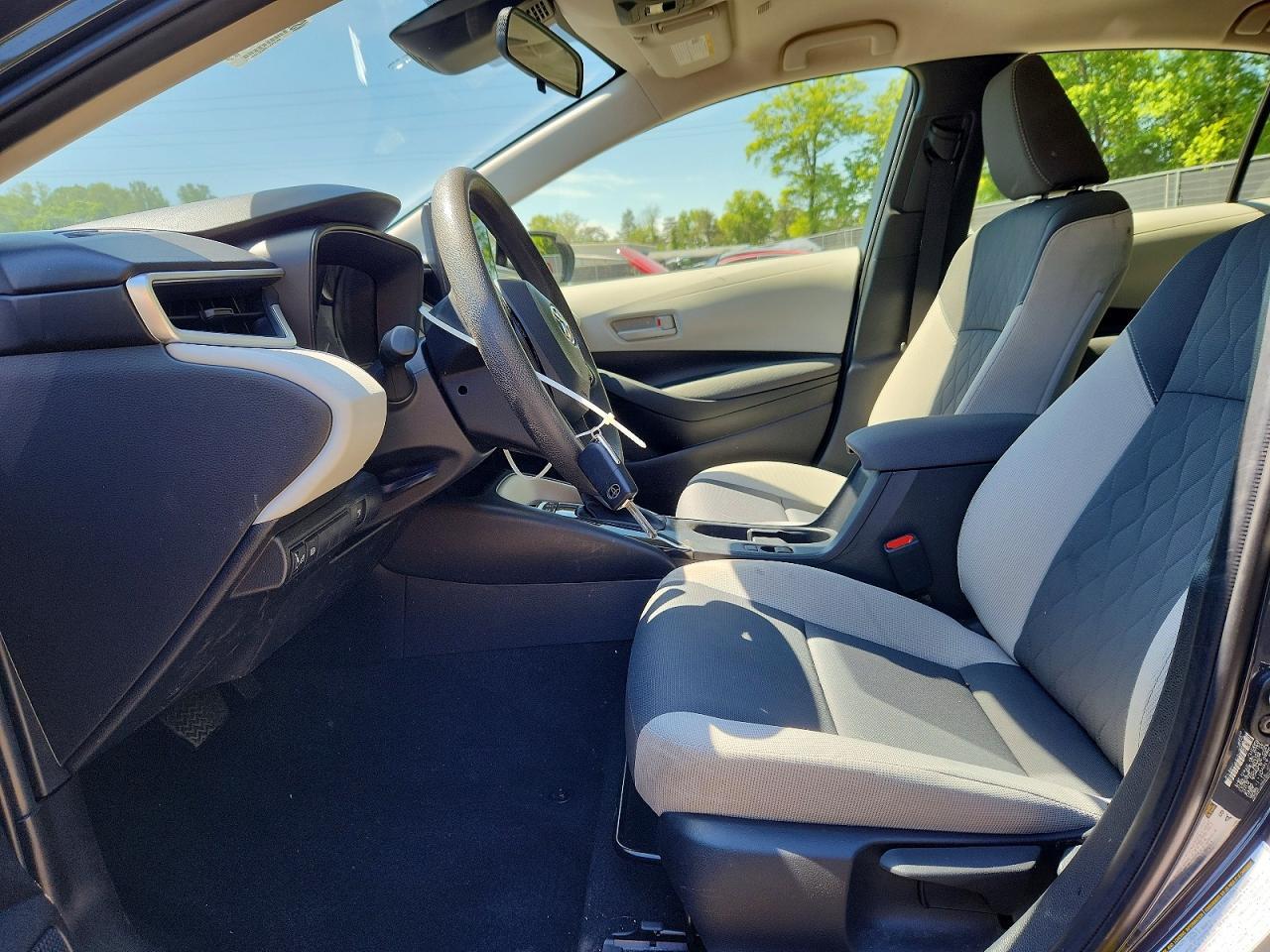 2025 TOYOTA COROLLA HYBRID LE — Фото 7 из 12