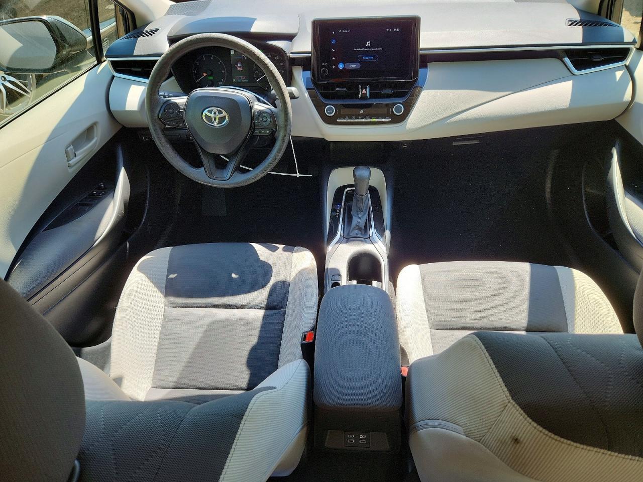 2025 TOYOTA COROLLA HYBRID LE — Фото 8 из 12