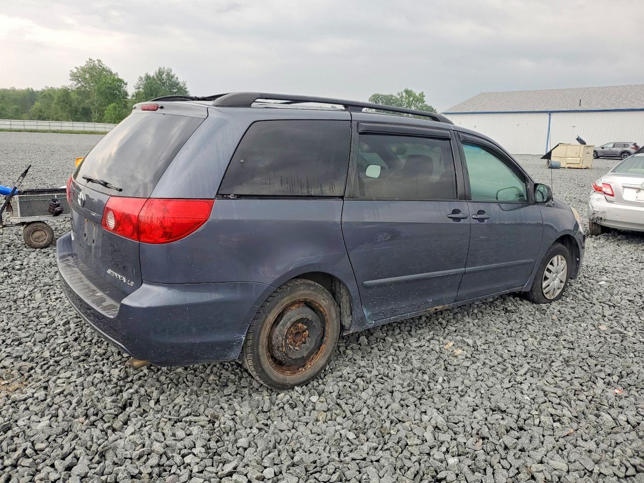 2008 TOYOTA SIENNA LE 7-PASSENGER — Фото 3 из 13