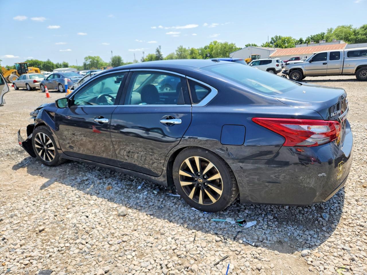 2018 NISSAN ALTIMA 2.5 SV — Фото 2 из 12