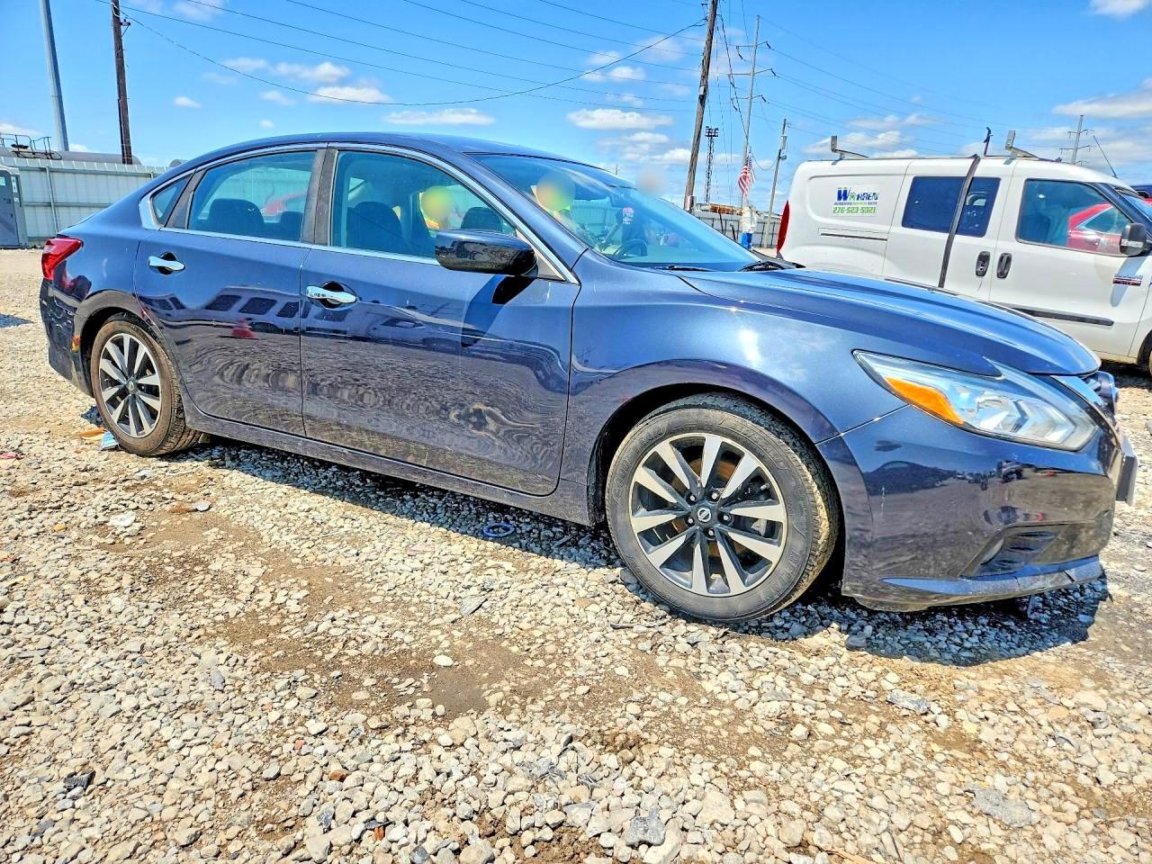 2018 NISSAN ALTIMA 2.5 SV — Фото 4 из 12