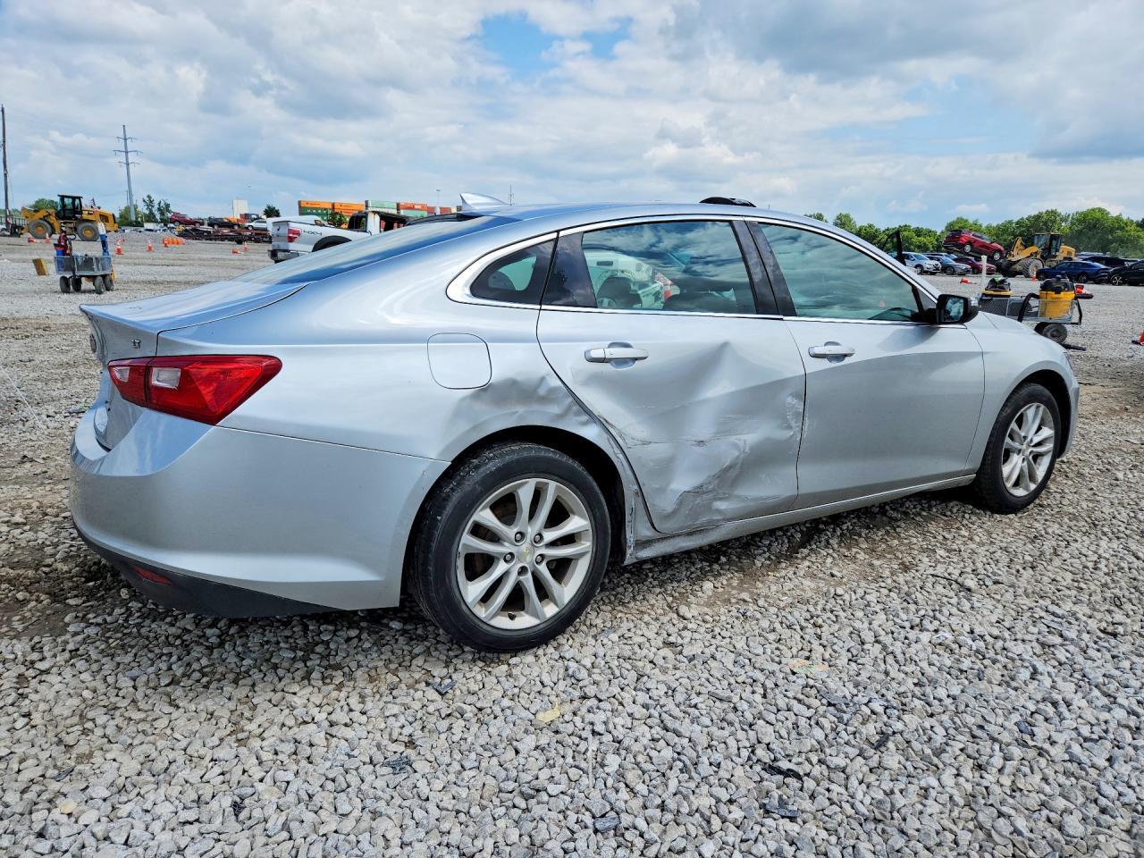2018 CHEVROLET MALIBU LT — Фото 3 из 12