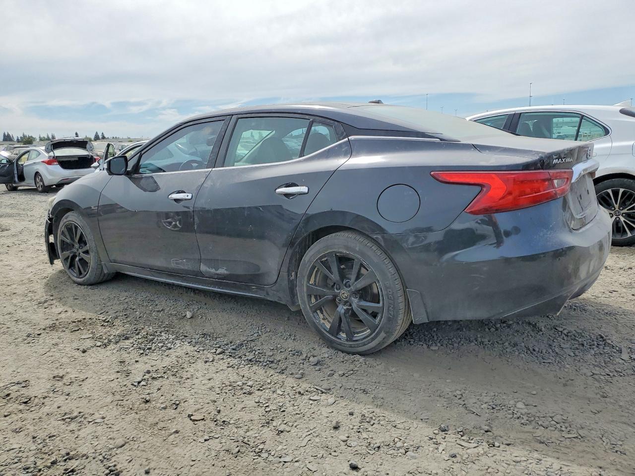 2017 NISSAN MAXIMA PLATINUM — Фото 2 из 12