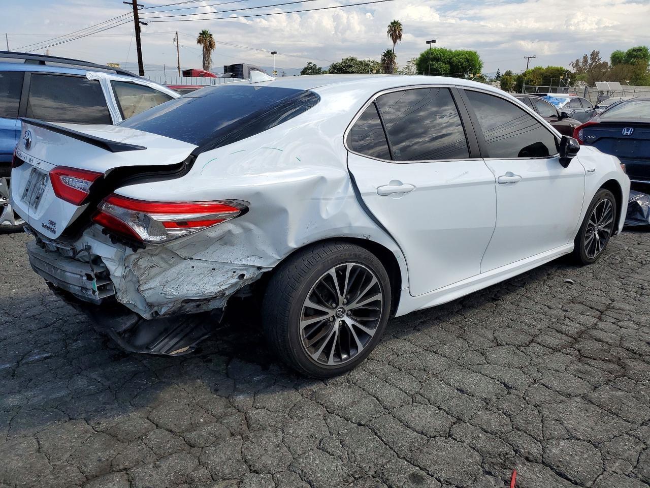 4T1G31AK9LU524302 2020 TOYOTA CAMRY photo no. 3