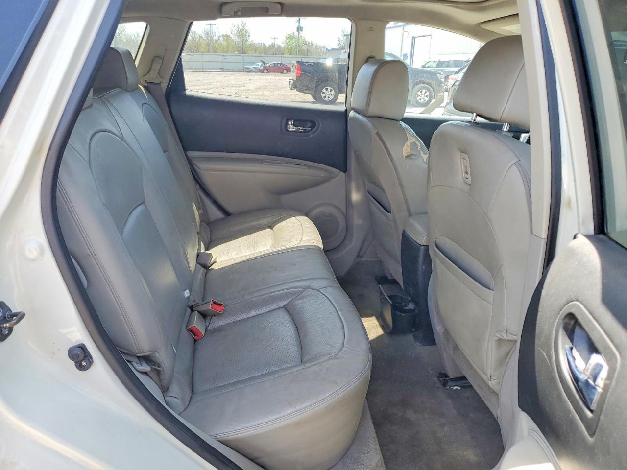 2010 NISSAN ROGUE S — Фото 11 из 13