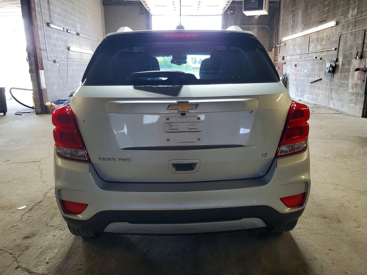 2020 CHEVROLET TRAX 1LT — Фото 6 из 13