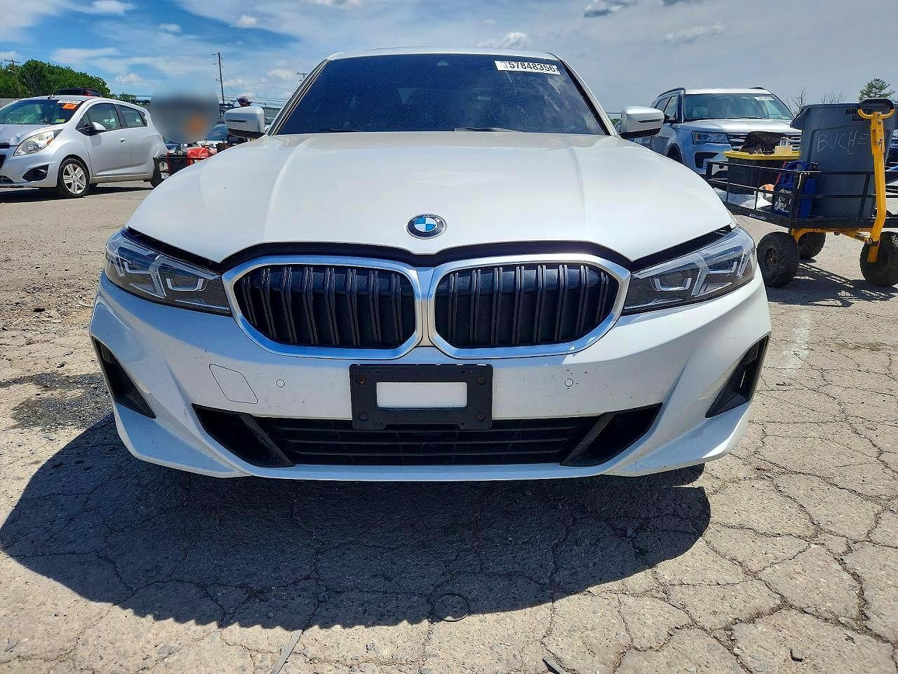 2024 BMW 330XI — Фото 5 из 12