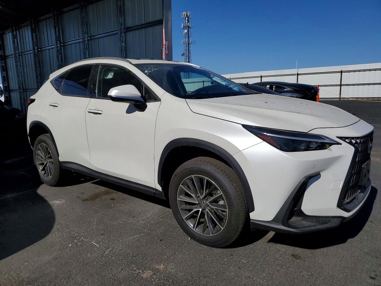 2025 LEXUS NX 350H PREMIUM — Фото 4 из 14