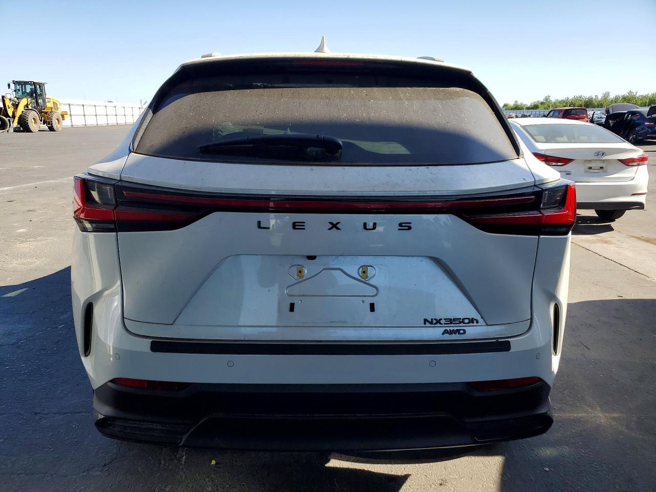 2025 LEXUS NX 350H PREMIUM — Фото 6 из 14