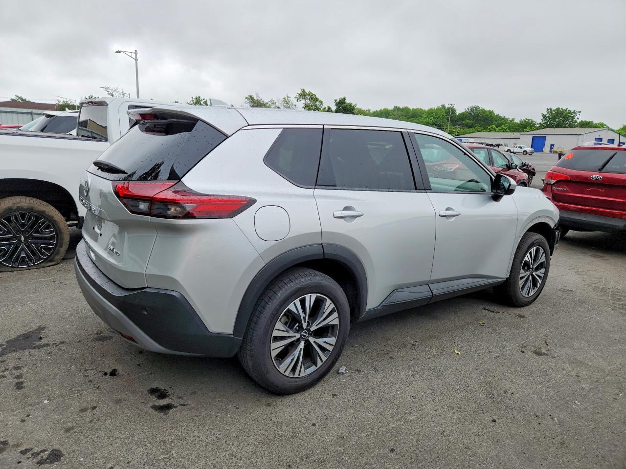 2023 NISSAN ROGUE SV — Фото 3 из 14