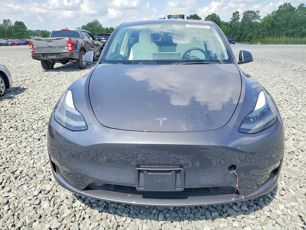 2022 TESLA MODEL Y — Фото 5 из 12