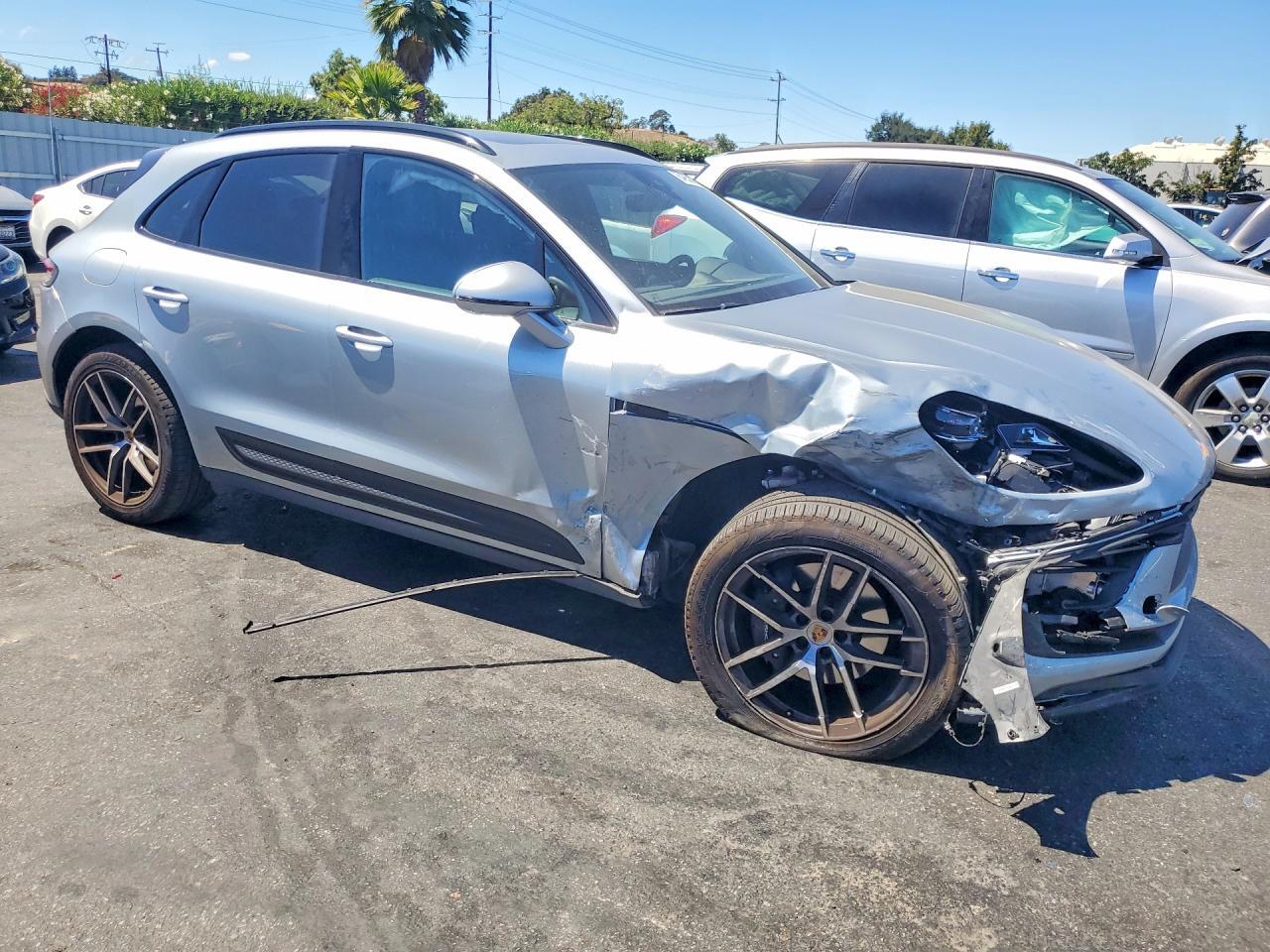 WP1AA2A58NLB12444 2022 PORSCHE MACAN photo no. 4