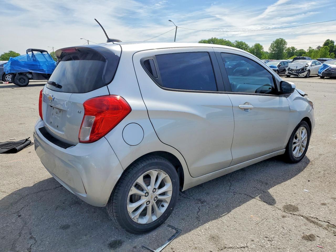 2021 CHEVROLET SPARK 1LT — Фото 3 из 12
