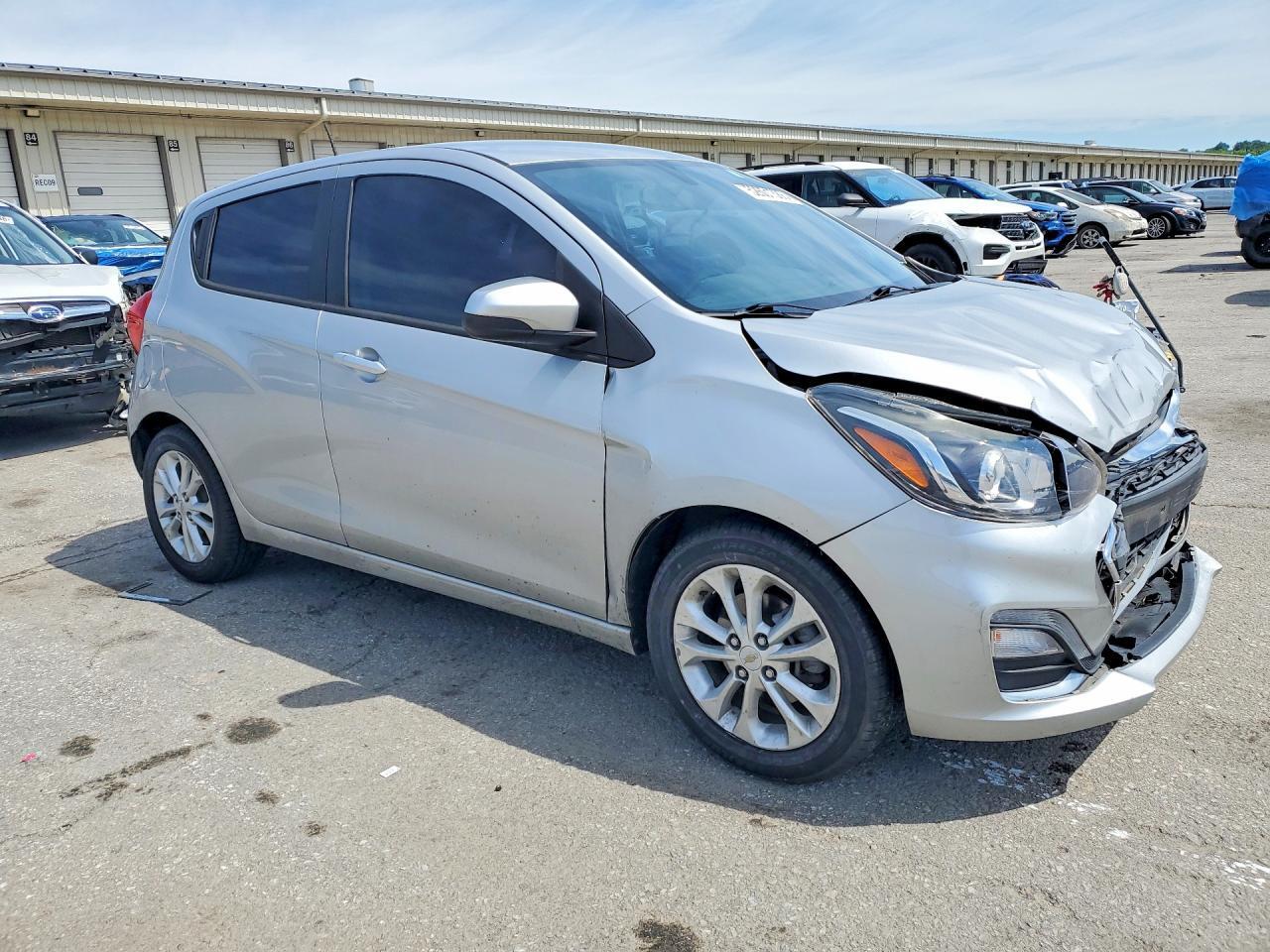 2021 CHEVROLET SPARK 1LT — Фото 4 из 12