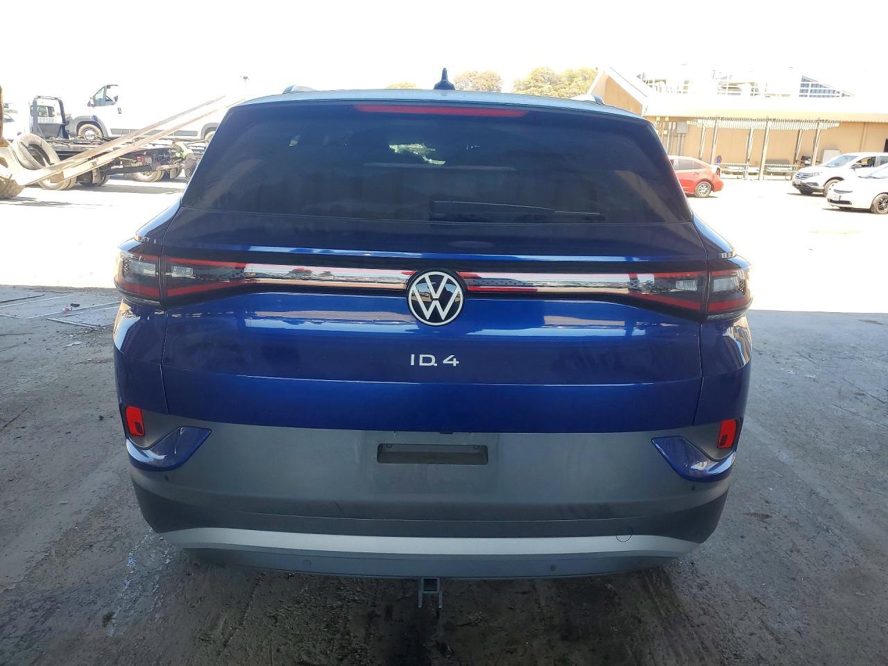 2021 VOLKSWAGEN ID.4 FIRST EDITION — Фото 6 из 13