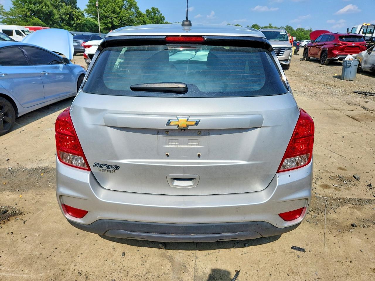 2020 CHEVROLET TRAX LS — Фото 6 из 13