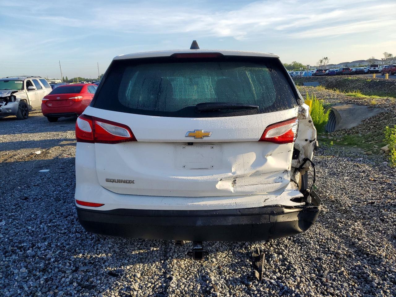 2019 CHEVROLET EQUINOX LS — Фото 6 из 13