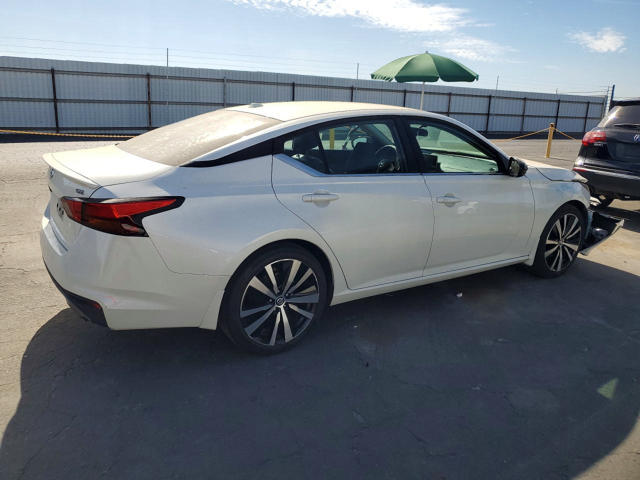 2019 NISSAN ALTIMA SR — Фото 3 из 13