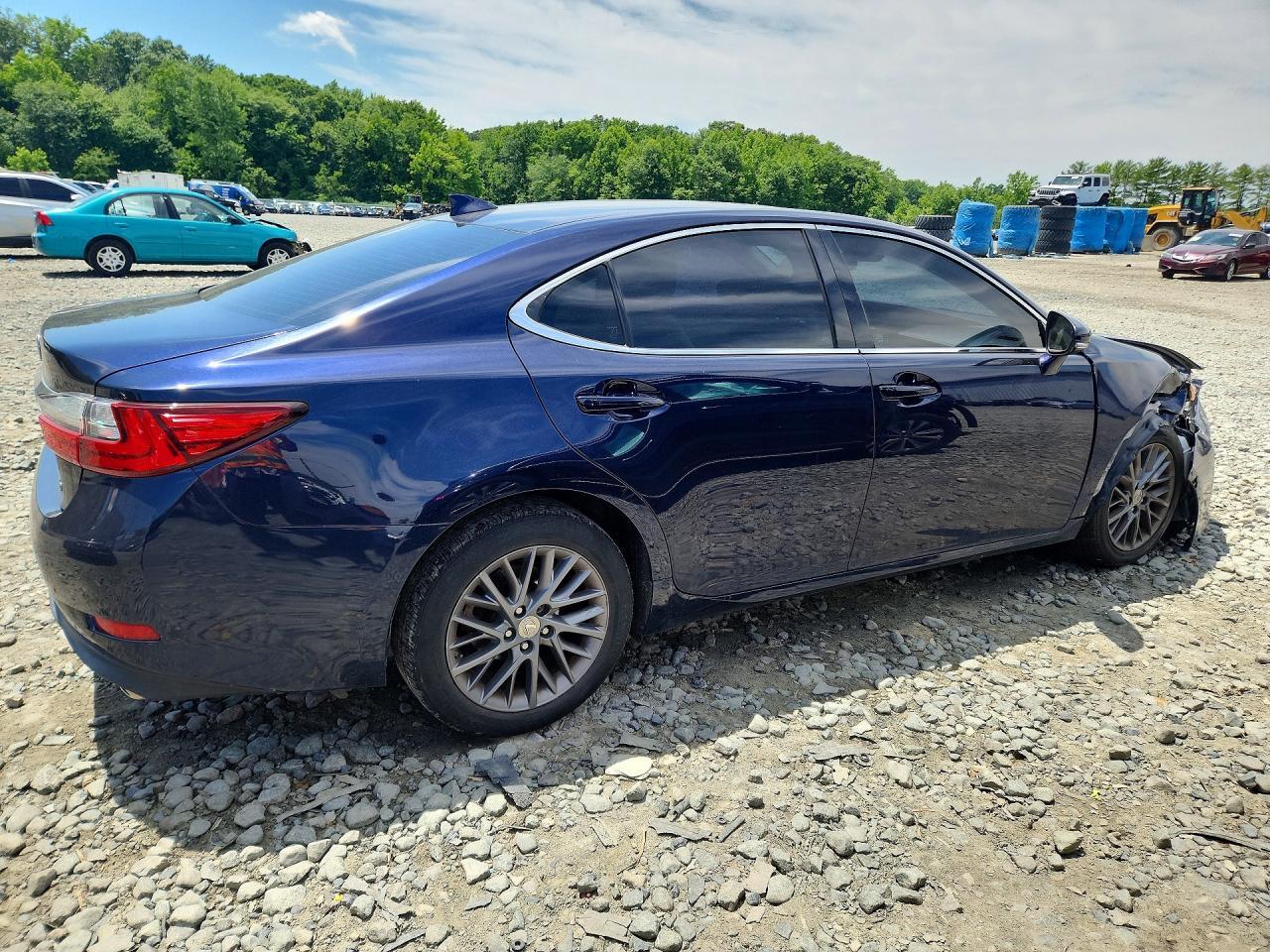 2018 LEXUS ES 350 — Фото 3 из 12
