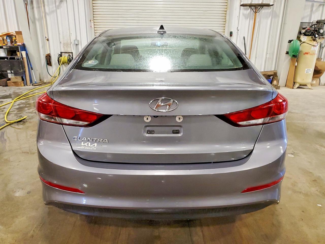 5NPD84LF0JH335961 2018 HYUNDAI ELANTRA photo no. 6