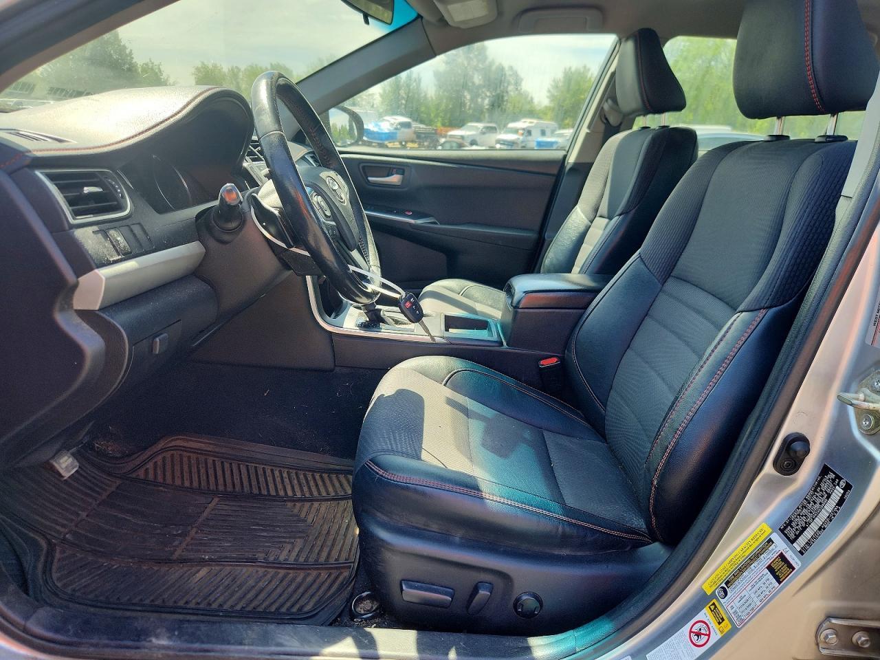 2017 TOYOTA CAMRY SE — Фото 7 из 13