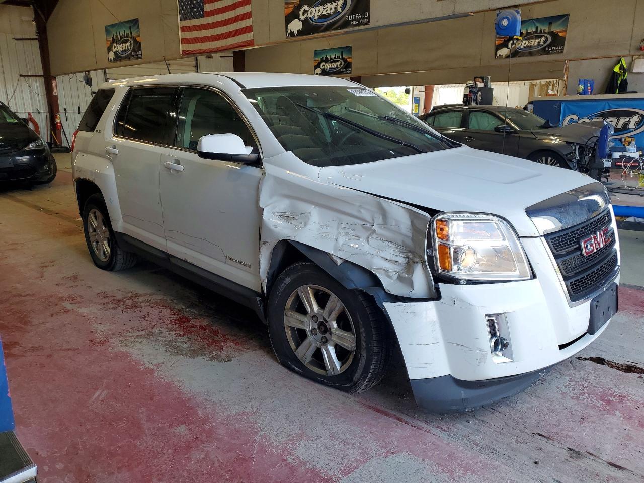 2014 GMC TERRAIN SLE — Фото 4 из 12