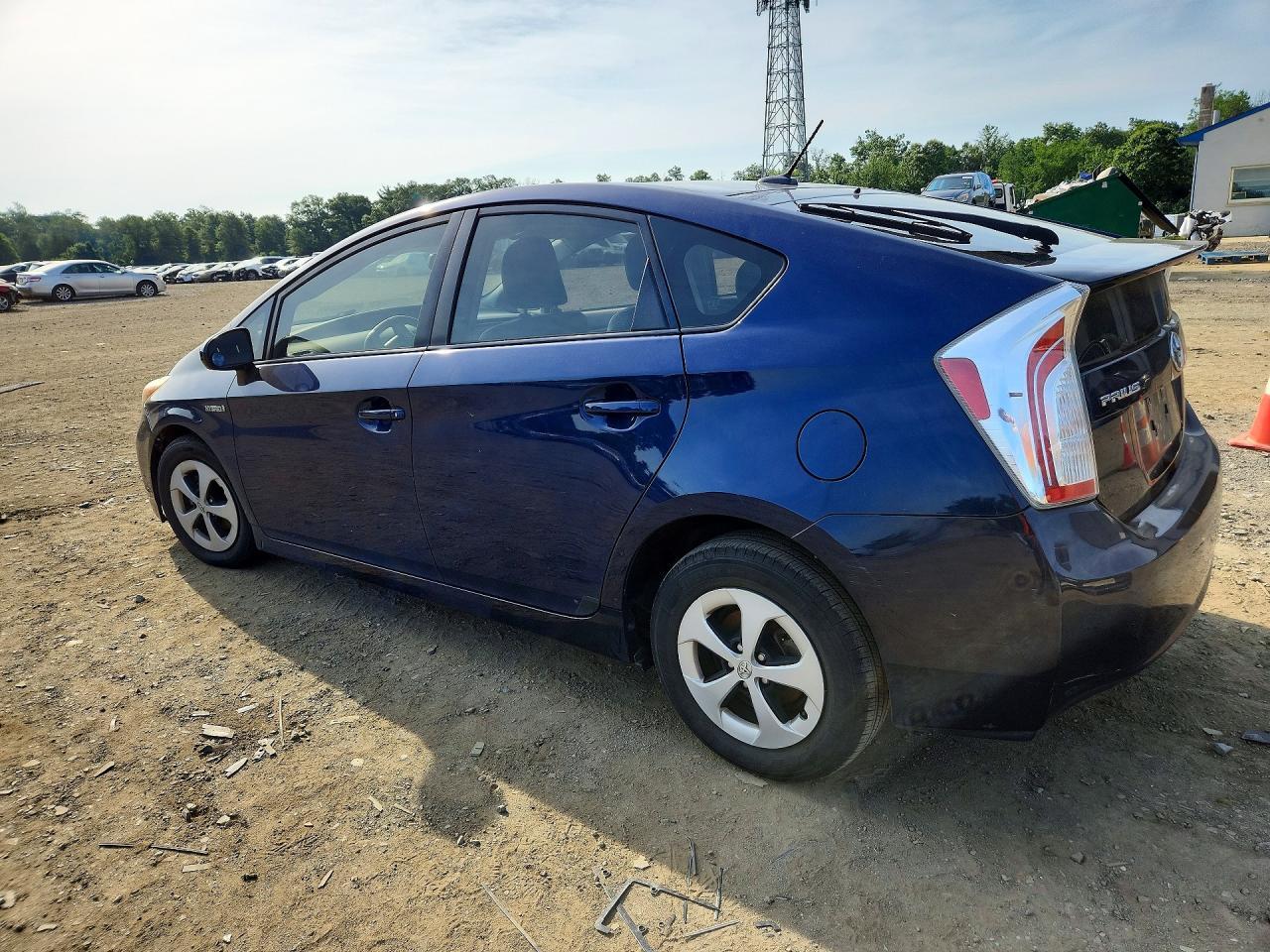 2013 TOYOTA PRIUS FOUR — Фото 2 из 12