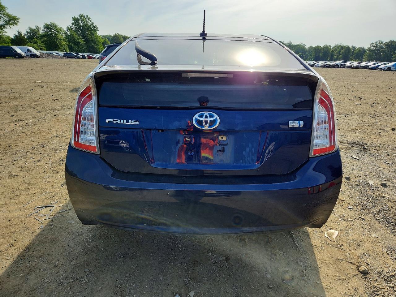 2013 TOYOTA PRIUS FOUR — Фото 6 из 12