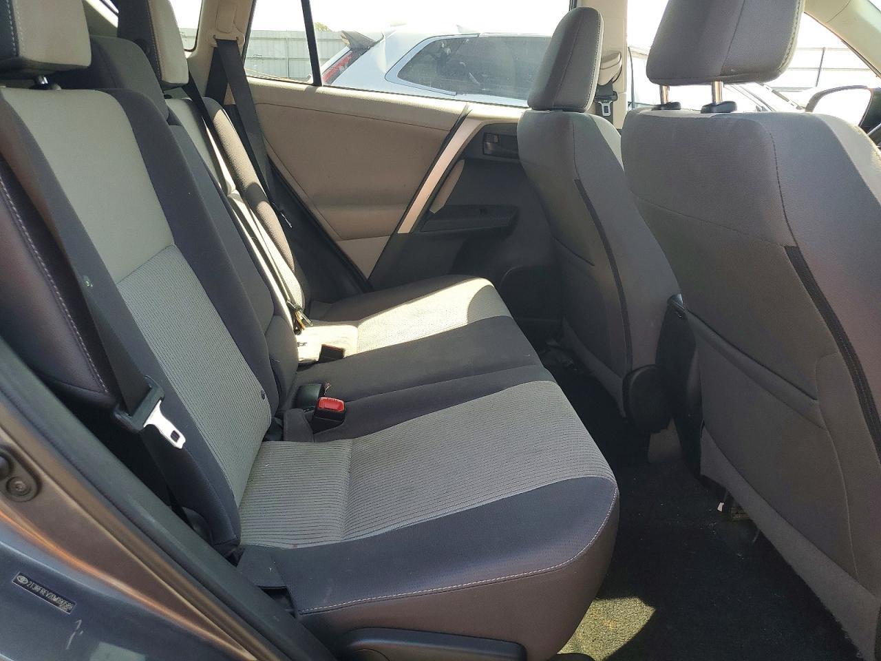 2013 TOYOTA RAV4 XLE — Фото 11 из 13