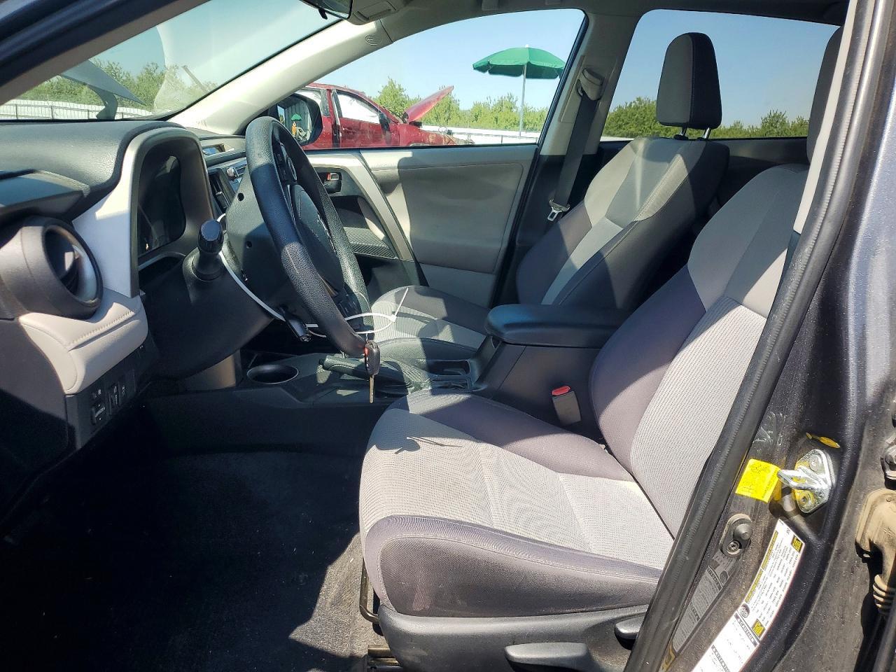 2013 TOYOTA RAV4 XLE — Фото 7 из 13