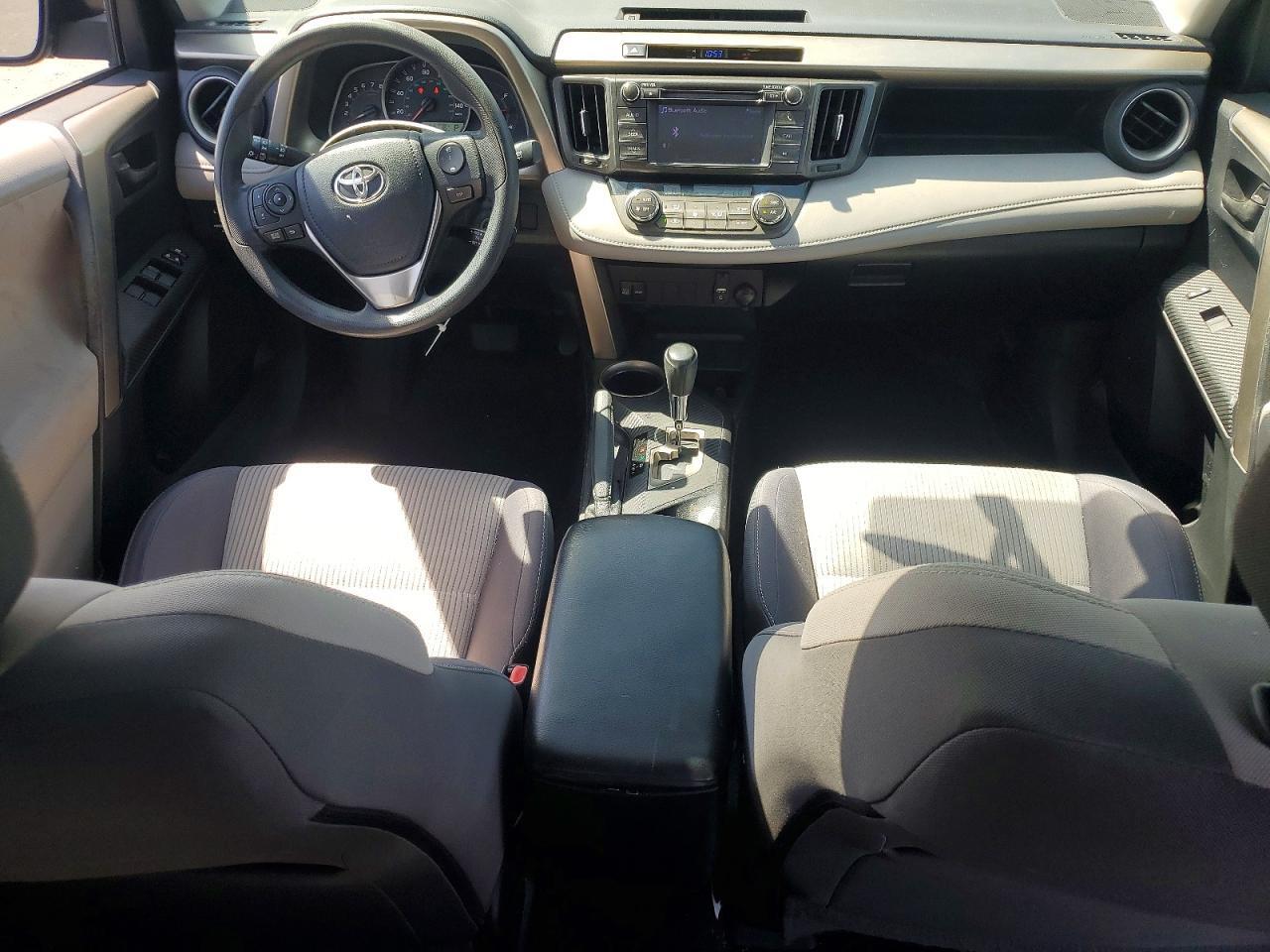 2013 TOYOTA RAV4 XLE — Фото 8 из 13
