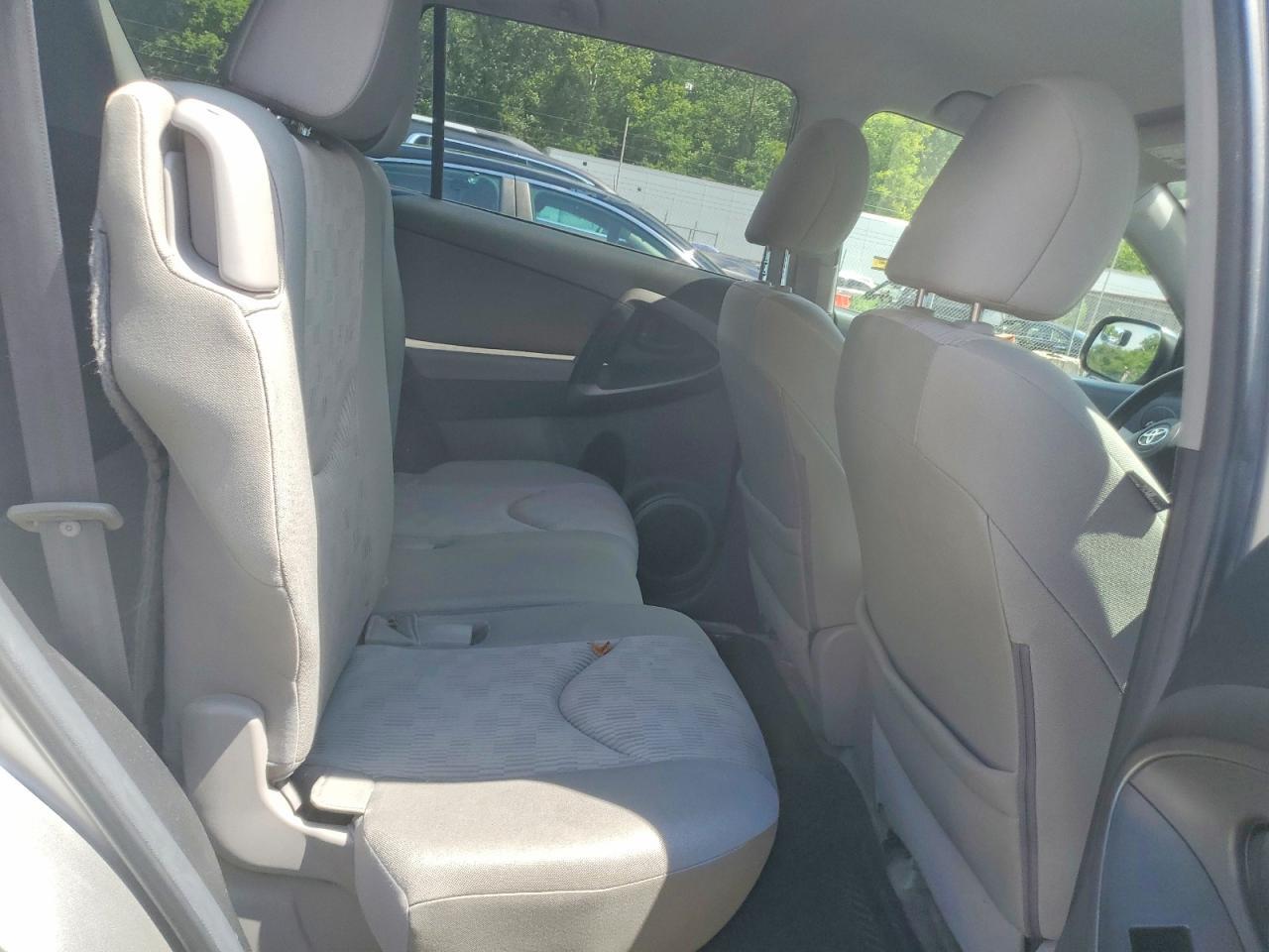 2012 TOYOTA RAV4 BASE — Фото 10 из 12