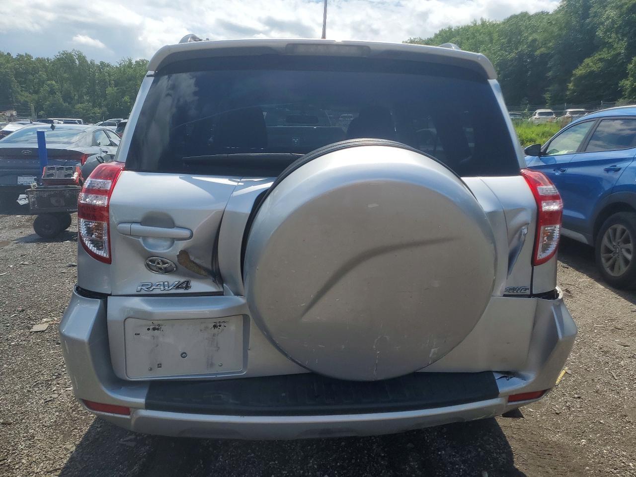 2012 TOYOTA RAV4 BASE — Фото 6 из 12