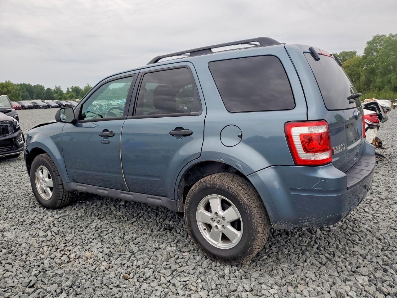 2012 FORD ESCAPE XLT — Фото 2 из 13