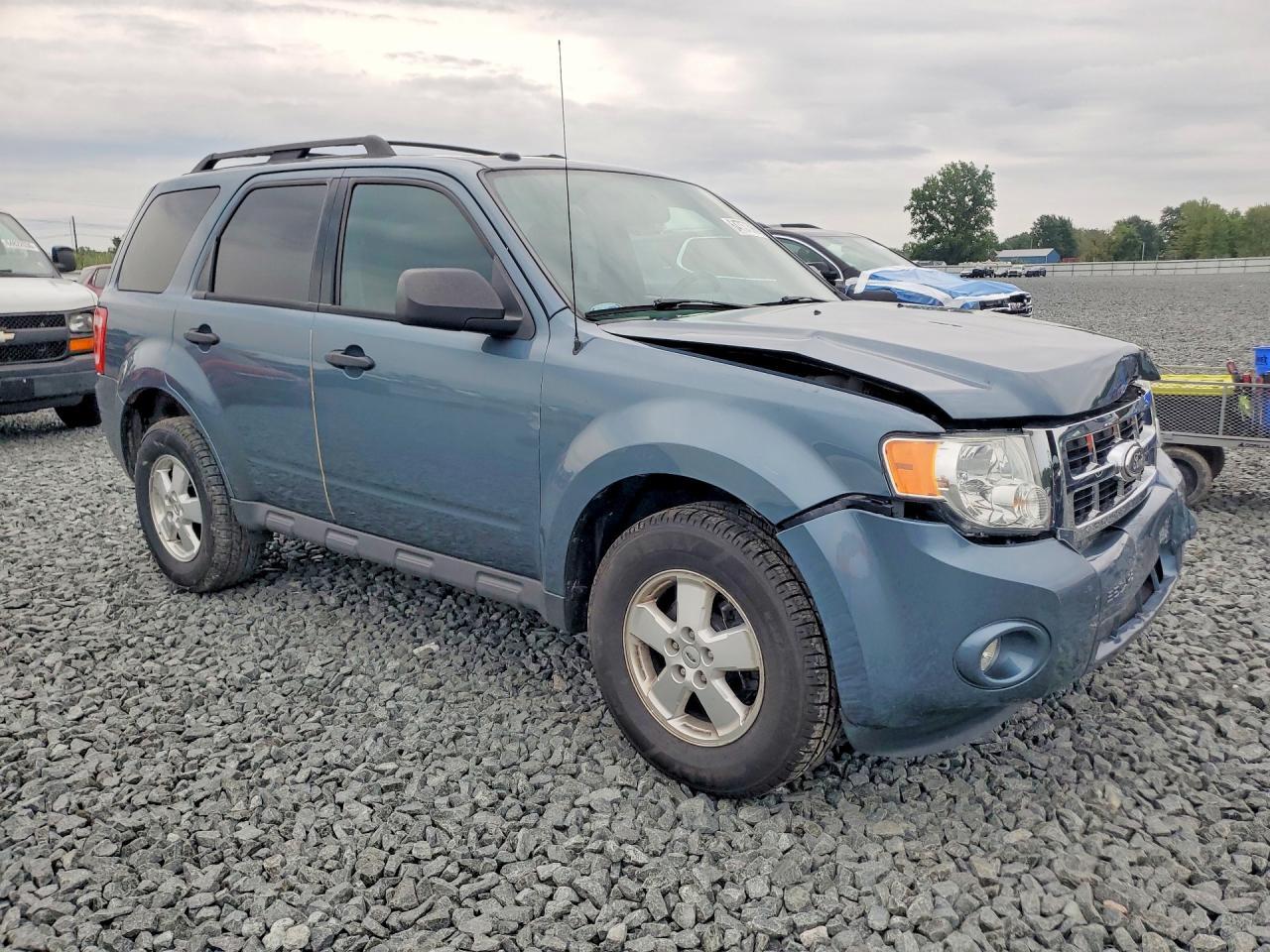 2012 FORD ESCAPE XLT — Фото 4 из 13
