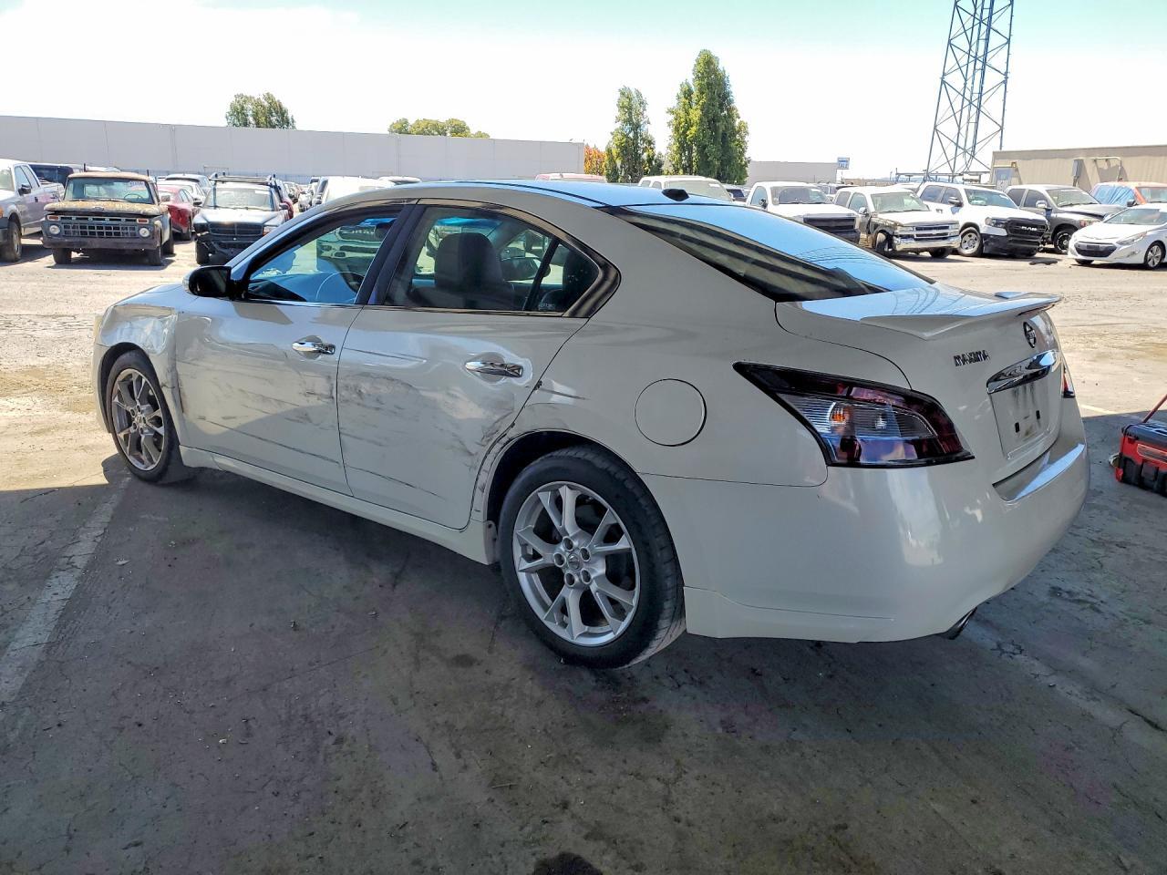 2012 NISSAN MAXIMA 3.5 S — Фото 2 из 12