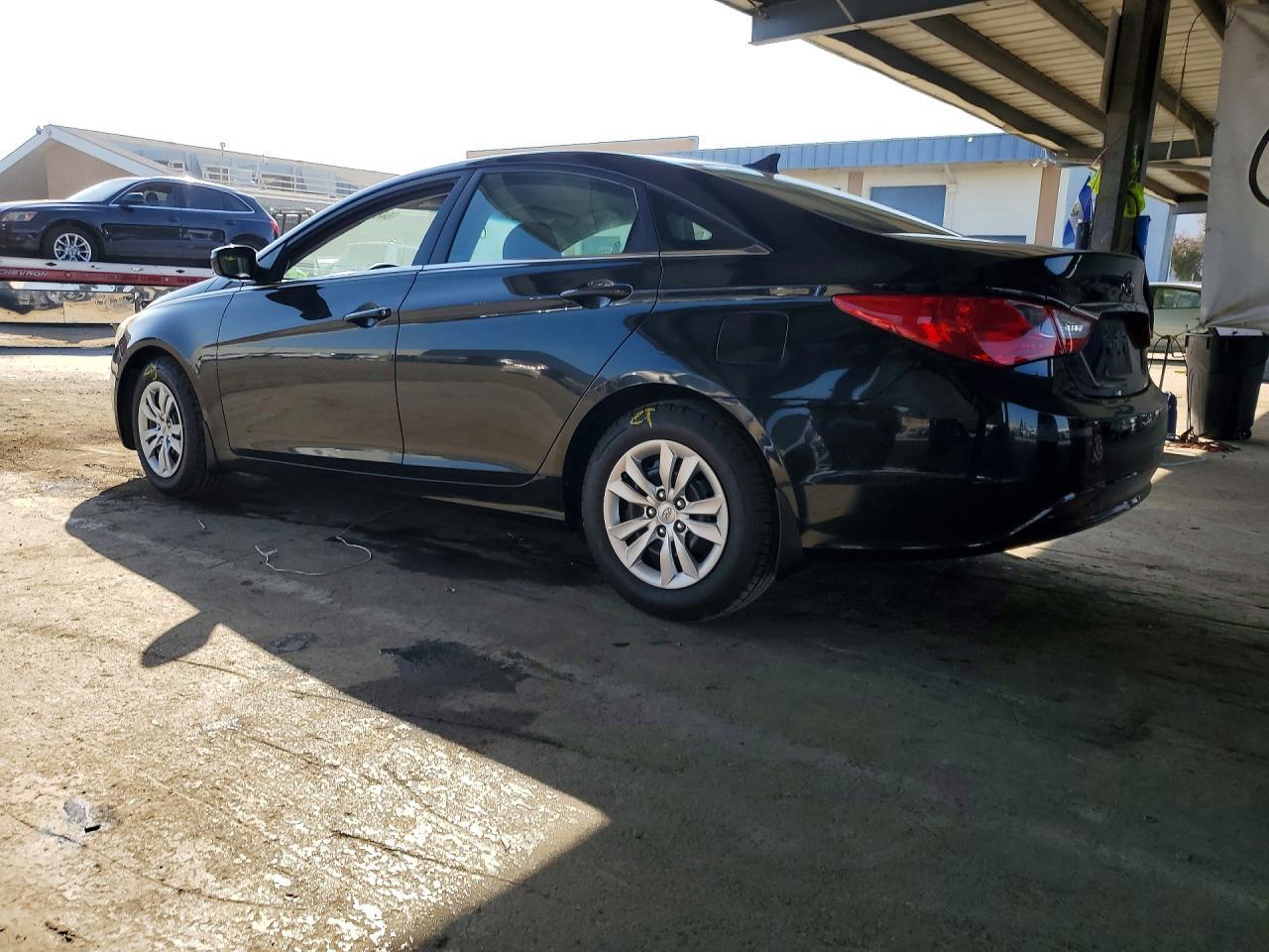 2011 HYUNDAI SONATA GLS — Фото 2 из 12
