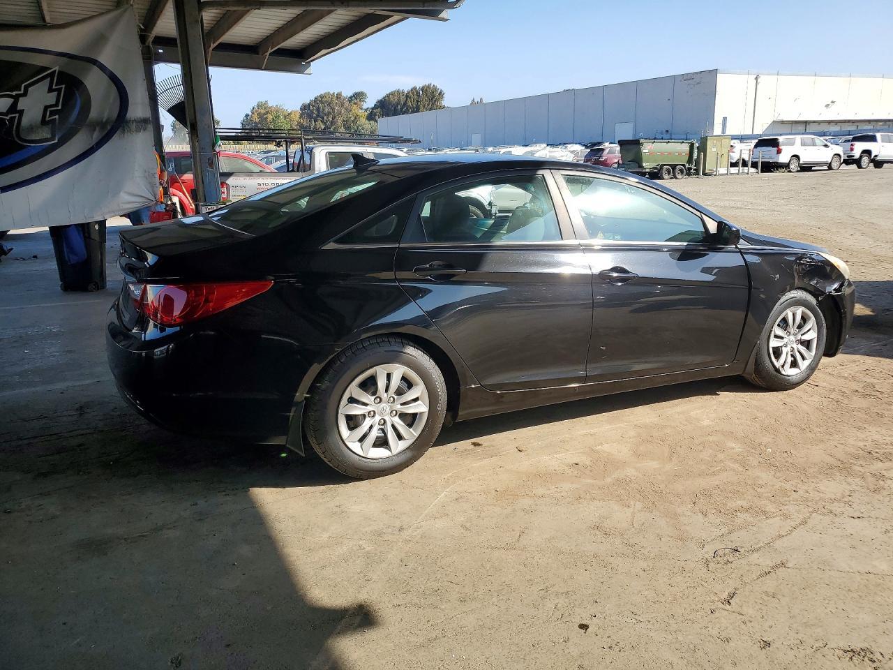 2011 HYUNDAI SONATA GLS — Фото 3 из 12