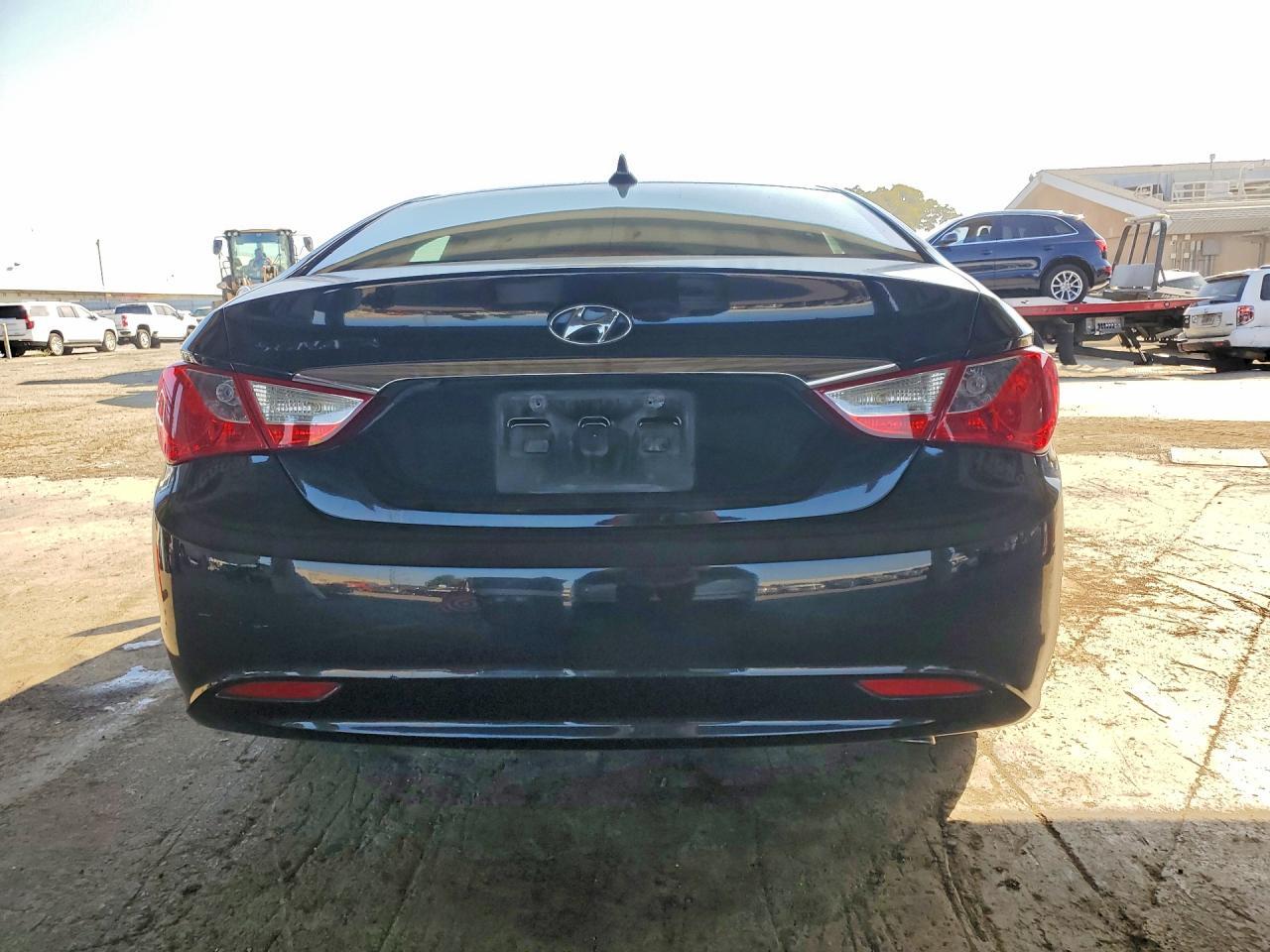 2011 HYUNDAI SONATA GLS — Фото 6 из 12