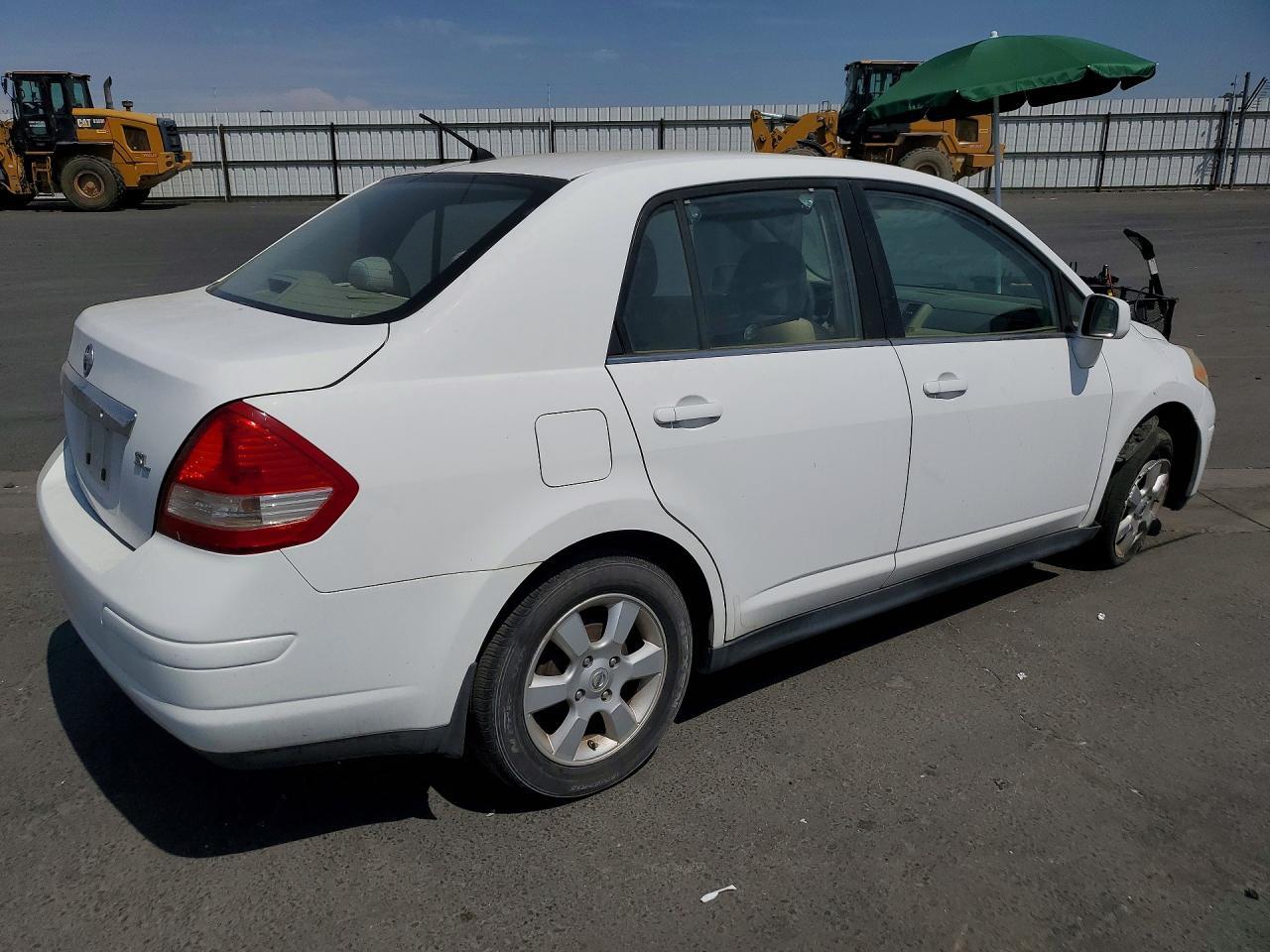 2008 NISSAN VERSA 1.8 S — Фото 3 из 12